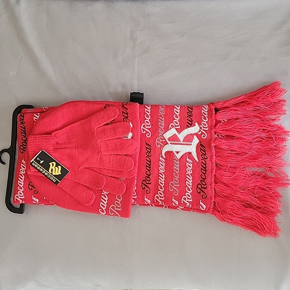 Set of 3- Scarf-Cloves-Hat, Color Red, Size 10Y